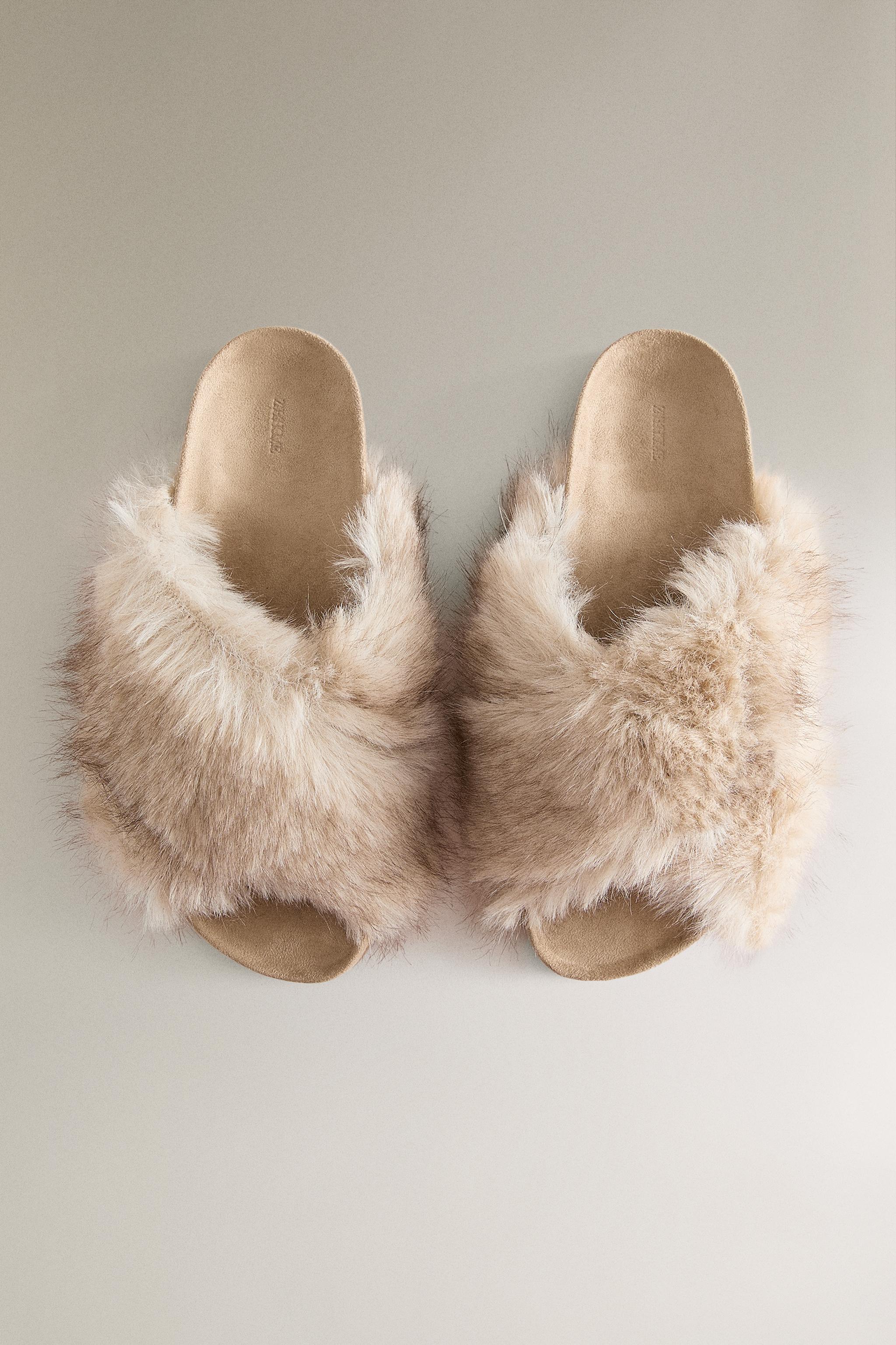 CROSSOVER SANDALS WITH FAUX FUR